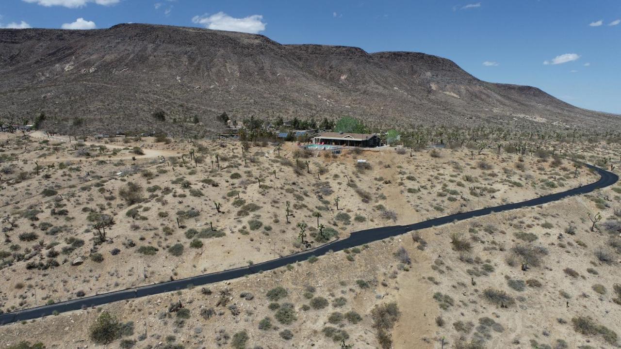 Wind Hill Hotel Yucca Valley Exterior foto