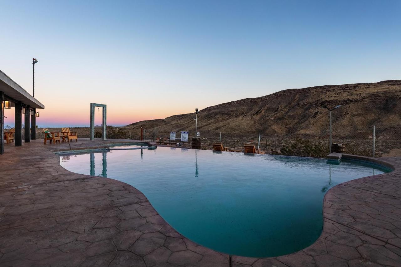 Wind Hill Hotel Yucca Valley Exterior foto